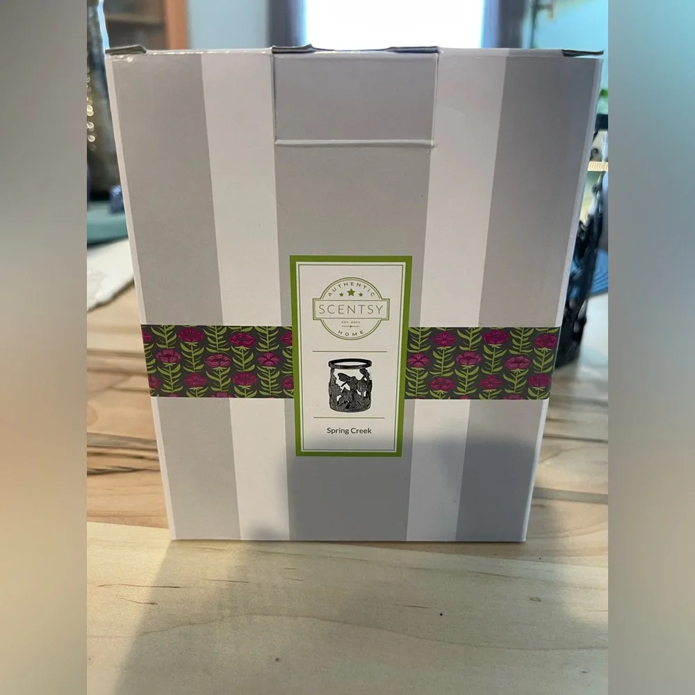 Scentsy new box